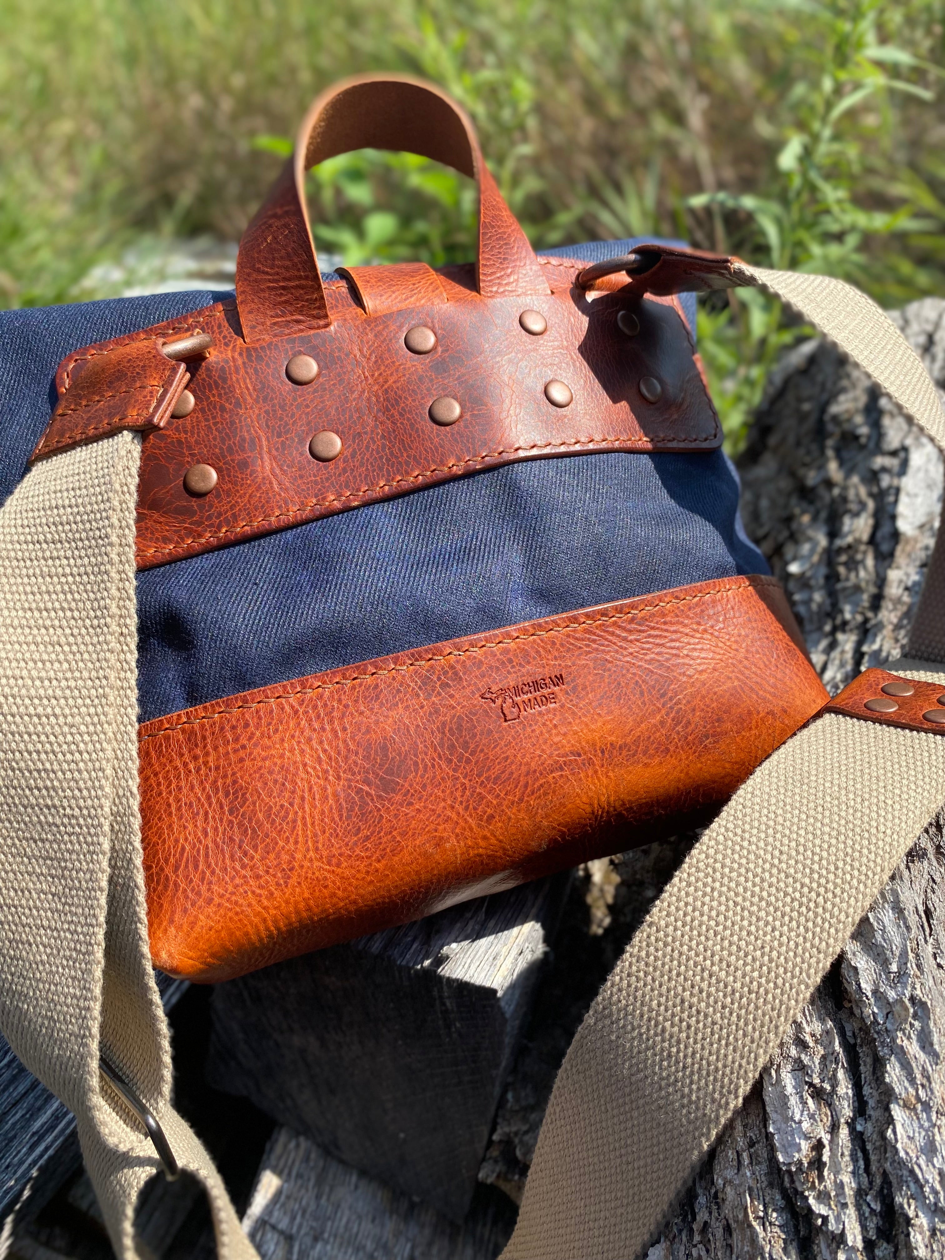 'The Roxy' - Canvas/Leather Crossbody Purse